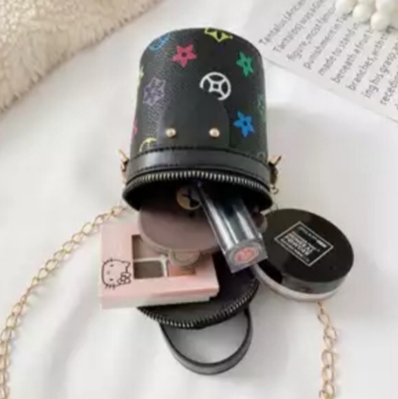 Small Luxury Bucket Purse - Picture 3 of 4